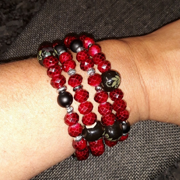 Red Rose Wrap Bracelet - Picture 3 of 4
